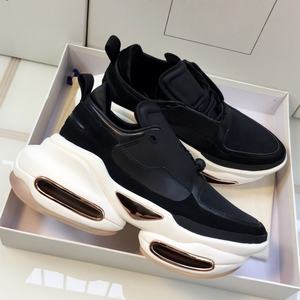 Zapatillas deportivas de malla transpirable y cuero de diseño de lujo, de caña baja, marca Black On Cloud, para hombre y mujer. - Product Image 1