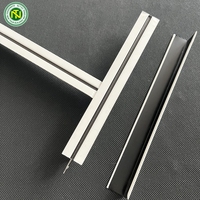 Composants de grille de plafond suspendu en T de 3600 mm/3660 mm, haute résistance, anti-corrosion, avec ligne noire au centre