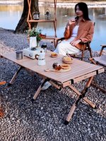 Table de camping pliante à plateau enroulable effet bois, bureau portable démontable pour pique-nique en extérieur, table à manger pour camping et jardin