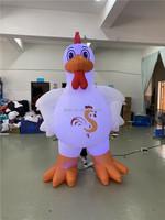 Personnage de dessin animé animal de coq gonflable de modèle de poulet gonflable d'éclairage avec le logo pour la publicité