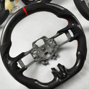 Cuero perforado de fibra de carbono a precio de fábrica para Ford Mustang 2018 2019 2020 2021 volante de coche - Product Image 3