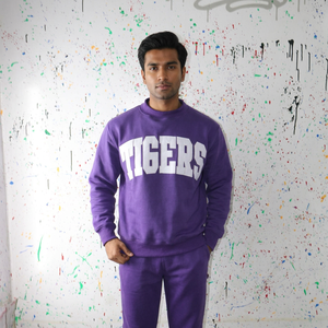 Sudadera con cuello redondo Tigers Purple para hombre, 100% algodón, corte regular, informal, con estampado de letras en la parte delantera - Product Image 1