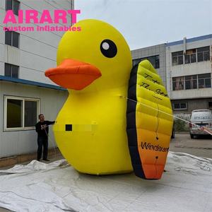 Pato Inflable con Monopatín Actividad Temática Playa - Product Image 1