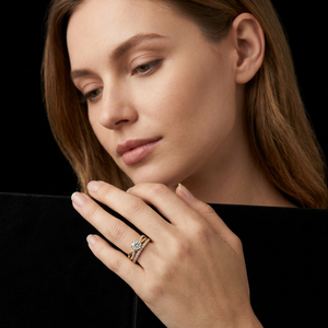 แหวนหมั้นเพชรเม็ดเดี่ยวทรงบริลเลียนต์ทองคำขาว 14k เพชรเลี้ยงในห้องปฏิบัติการ พร้อมแหวนแต่งงานแบบพาเว่บายพาส เครื่องประดับทองคำชั้นดีสำหรับวันครบรอบแต่งงาน - Product Image 1
