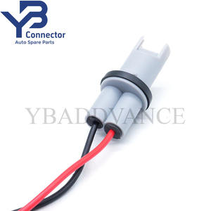 Auto Auto Innen lampe Verlängerung Keil Hard Adapter Sockel Lampen fassung T10 / W5W T10 W5W - Product Image 4