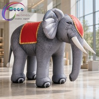 Éléphant gonflable géant décoré avec couverture de selle pour la décoration d'événements de mariage et comme accessoire de présentation