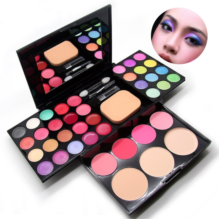 New Product Cosmetic Glitter Makeup Eyeshadow Kit Customized Eyeshadow Palette