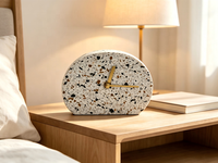 Horloge de table en terrazzo, horloge de bureau semi-circulaire, aiguilles en métal, décoration de table géométrique pour la maison