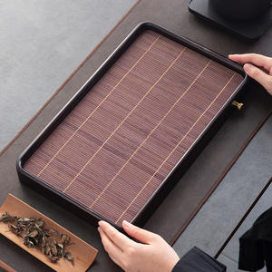 Bandeja de té de bambú china al por mayor, pequeña mesa de té portátil con almacenamiento de agua para una sola persona, para uso doméstico, con drenaje rápido. - Product Image 3
