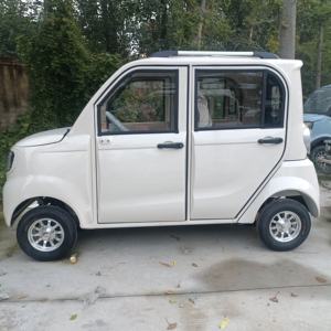 Vehículo Eléctrico Mini Popular de Suke, Modelo para Adultos de Cuatro Ruedas, con Motor de 60V 1000W, Batería de 90-110kWh, Autonomía de 101-200km - Product Image 3