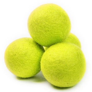 Boule de feutre sèche-linge fait à la main, 1 pièce, boule de feutre rouge coloré vert en tissu naturel, plus de 1000 boules à feutre - Product Image 1