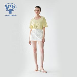 Jupe en jean taille haute vintage pour femme YUANBOFEI, jupe en jean décontractée boyfriend, jupe en jean rétro classique mini pour femme - Product Image 1