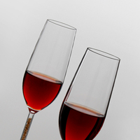 Verre à vin sur pied en borosilicate soufflé à la main, moderne et luxueux, vente en gros, approvisionnement en vrac, OEM, gobelet personnalisé, distributeur de mariage, Silk