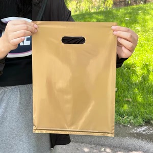 Bolsa de Plástico BOPP Desechable con Sellado Térmico y Asa Troquelada para Negocios - Product Image 1