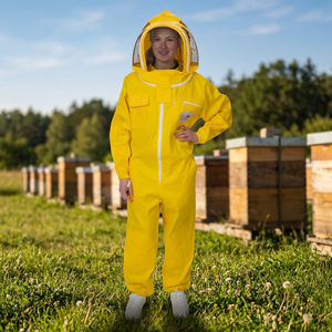 Traje de Apicultura de Poliéster Anticorte de Alta Calidad, Color Amarillo, Resistente al Calor - Product Image 4