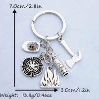 Porte-clés personnalisé en acier inoxydable sur le thème des pompiers, de haute qualité, avec extincteur et casque de pompier