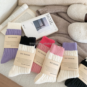 Calzini termici in <span class=keywords><strong>lana</strong></span> a medio polpaccio da <span class=keywords><strong>donna</strong></span> autunno inverno con cavo in maglia Color Block Patchwork, calze da pantofola da interni in stile coreano - Product Image 1