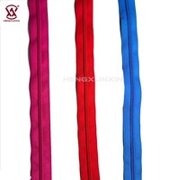 Fermeture à glissière en plastique nylon de haute qualité à extrémité ouverte avec dents de protection pour sac et vêtement