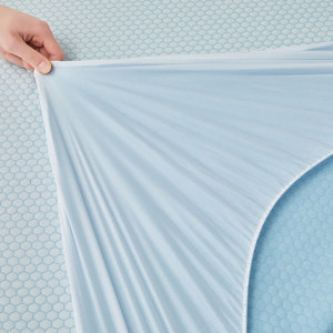 High Quality Waterproof Air Layer Cooling Mattress Cover Mattress <strong>Protector</strong> Hot Sale - Product Image 6