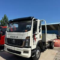 Prix Usine Sinotruk Howo Camion Léger 4X2 3-5 Tonnes Diesel LHD RHD Euro 3 avec Clôture pour Logistique Urbaine