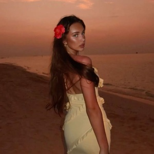 กิ๊บติดผมพลาสติกขนาด9ซม. สำหรับเจ้าสาวและชุดว่ายน้ำปิ่นปักผมรูปดอกชบา - Product Image 4