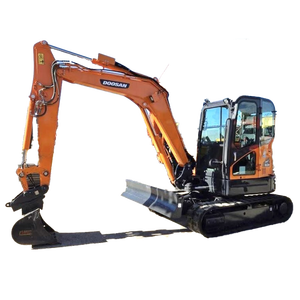Excavateurs d'occasion Doosan Dx63 Mini-pelle sur chenilles d'occasion Corée Petite pelleteuse originale 5 tonnes 6 tonnes DH55 DX60 Dx55 CE - Product Image 1