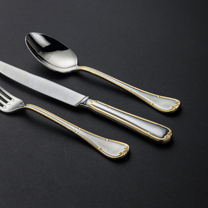 Cubiertos de Acero Inoxidable Dorado de Lujo con Logotipo Personalizado, Estilo Palacio Retro, para Catering, Cuchillos y Tenedores Europeos Tallados - Product Image 6