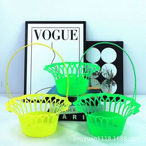 Cesta de Flores de Plástico Jingyuan, 12.5cm de Diámetro en la Base, Verde Fluorescente y Amarillo, para Flores Artificiales y Frescas, Festival Qingming - Product Image 1