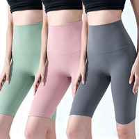 Shorts de sport taille haute personnalisés avec logo pour femmes, idéaux pour le yoga, la course, la gym et le cyclisme