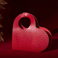 Coffret Cadeau Rigide Portable en Forme de Cœur pour Demoiselles d'Honneur, Emballage de Snacks pour la Saint-Valentin et Mariages, Design Unique avec Estampage, Fabriqué en Carton