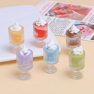 Adornos en miniatura comida <span class=keywords><strong>Mini</strong></span> resina bebida batido taza simulación helado modelo juguetes bebida jugar casa de muñecas Accesorios - Product Image 2