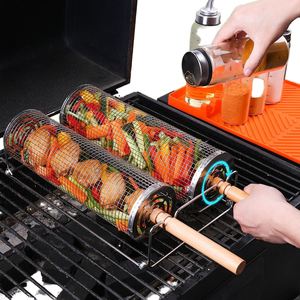 SeeMore Paniers de barbecue emboîtables 2 pièces en acier inoxydable 304 à long manche en bois amovible, portables et roulants - Product Image 1