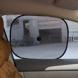 Rideaux de voiture pliables de luxe camouflage en maille avec fixation par ventouse <span class=keywords><strong>pour</strong></span> vitres latérales et <span class=keywords><strong>pare</strong></span>-<span class=keywords><strong>brise</strong></span> avant – <span class=keywords><strong>Protection</strong></span> solaire et isolation - Product Image 2