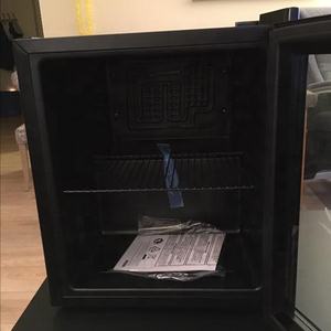 Mini réfrigérateur <span class=keywords><strong>noir</strong></span> bon marché de boissons de dessus de table de refroidisseur de boissons 50L - Product Image 2