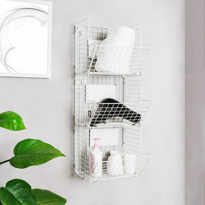 Cesta de alambre colgante de 3 niveles, contenedores de almacenamiento montados en la pared con <span class=keywords><strong>pizarra</strong></span> ajustable y ganchos en S - Product Image 2