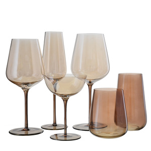 Fábrica de Samyo, venta al por mayor de lujo, cristal soplado a mano, MOCA, Color marrón, copas de vino <span class=keywords><strong>blanco</strong></span>, logotipo de copa de vino personalizado para Hotel - Product Image 1