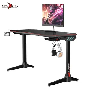 โต๊ะเล่นเกมคอมพิวเตอร์ตั้งโต๊ะสไตล์2024ชิ้นไฟ RGB โต๊ะเล่นเกมโต๊ะสำหรับนักเล่นเกม