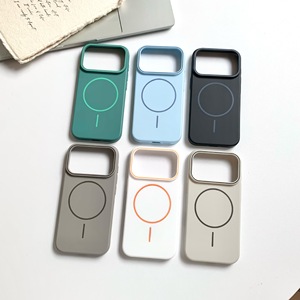 เคสโทรศัพท์มือถือแบบดูดแม่เหล็กสุดหรูสำหรับ IPhone17promax เคสโทรศัพท์แบบรูใหญ่แหวนบางนุ่มป้องกันการตก - Product Image 1