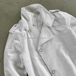 Chaquetas de Tweed de Alta Calidad con Diseño de Botones, Fabricante de Ropa, Logotipo Personalizado, Ropa Casual, Chaqueta de Tweed Corta con Cuello Alto - Product Image 2