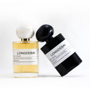 Botella de Perfume de Vidrio Transparente Vacía de 30ml 50ml 100ml con Diseño de Logotipo Personalizado OEM, Botella de Perfume Negra Plana con Atomizador - Product Image 5