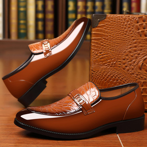 Zapatos de vestir con punta en pico <span class=keywords><strong>para</strong></span> <span class=keywords><strong>hombre</strong></span>, zapatos de charol de lujo <span class=keywords><strong>para</strong></span> <span class=keywords><strong>hombre</strong></span>, zapatos de boda <span class=keywords><strong>para</strong></span> fiesta, <span class=keywords><strong>mocasines</strong></span> de alta calidad a la moda, zapatos formales <span class=keywords><strong>para</strong></span> <span class=keywords><strong>hombre</strong></span> - Product Image 2