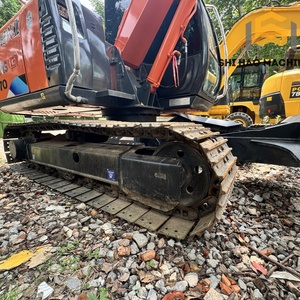 Presque neuf, économe en carburant, puissant, mini-excavateur sur chenilles Hitachi ZX70 d'occasion de 7 tonnes pour l'aménagement paysager. - Product Image 3