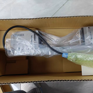 KEYENCE LS-7030M High Speed, High-precision Digital Micrometer LS-7000 Series <b>Sensor</b> Headband Display Machine Function LS 7030M - Product Image 4