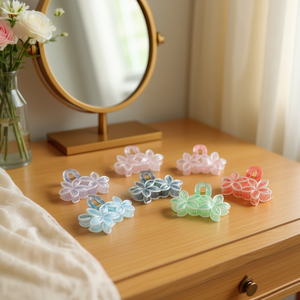 Pinzas de Pelo Blancas con Doble Flor de 10 cm, Accesorios de Plástico para el Cabello para Mujer, Estilo Dulce, Uso Diario - Product Image 3