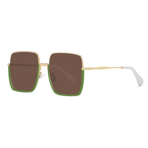 Lunettes de soleil unisexes, monture carrée, protection UV400, verres en polycarbonate, type 3, pare-soleil, accent vert doré, design tendance - Product Image 1