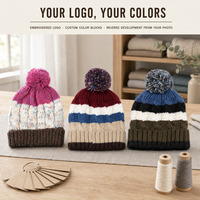 Bonnet tricoté personnalisé Highfly, motif torsadé, avec pompon, logo brodé OEM, 100 % acrylique, unisexe, bonnet d'hiver, faible MOQ, fournisseur en gros