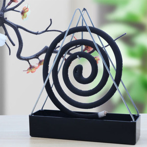 Soporte Triangular Metálico para Espirales Antimosquitos, Quemador de Incienso Verde o Negro para Uso en Interiores - Product Image 2