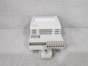 AO801 3BSE020514R1 โมดูลเอาต์พุตแบบอะนาล็อก กล่อง PLC ชำรุด - Product Image 1