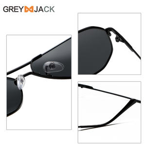 แว่นกันแดดแบบครอส บอร์เดอร์ รุ่นพิเศษสำหรับทุกเพศ กรอบโลหะสีดำ เลนส์ TAC ป้องกันรังสียูวี 400 ประเภท 3 สำหรับขับรถ - Product Image 2