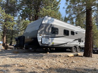 Pour Ecocampor Luxury Mini Caravan Remorque de camping à suspension indépendante légère et anti-poussière avec cuisine de luxe pour les voyages